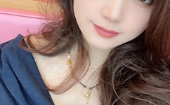 撕开奶罩揉吮奶头A片久久下载